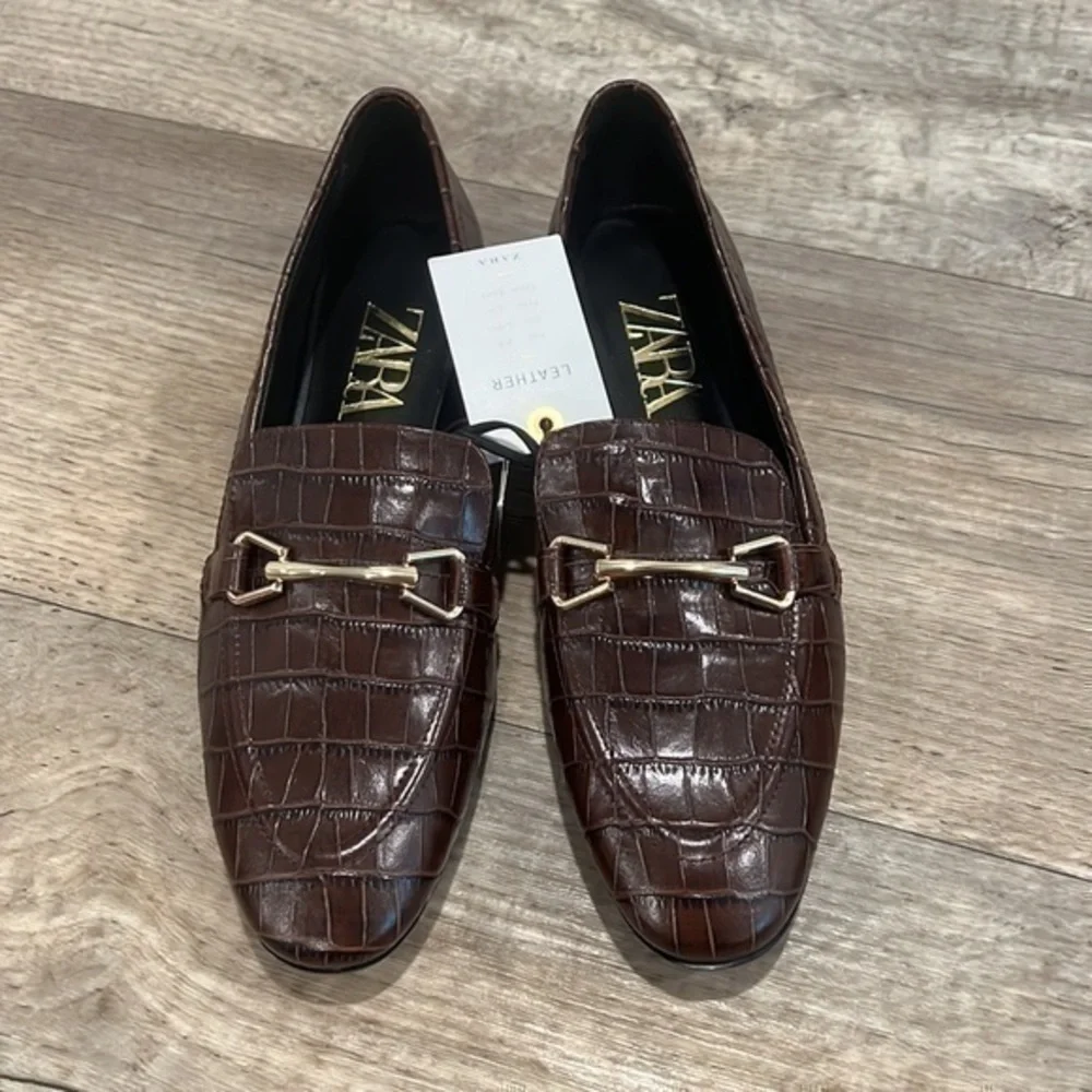 ZARA Animal Print Leather Loafers - Picture 2 of 13
